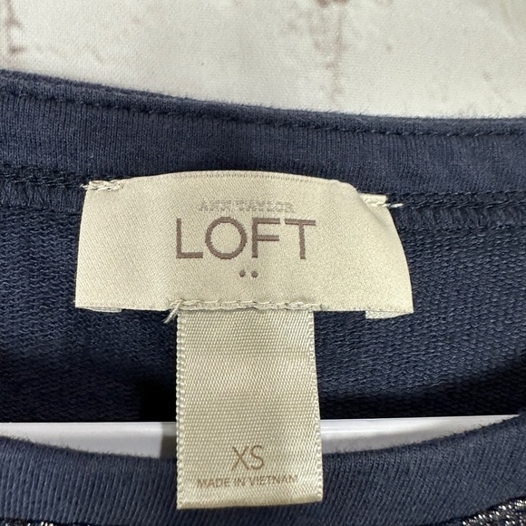 Ann Taylor LOFT Knit Pullover Shirt Top Blouse Sweater Metallic Front Sz XS - Picture 2 of 4